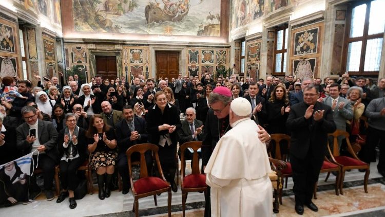 Påven tar emot pilgrimer från Argentina, i Rom för helgonförklaringen av Mama Antula