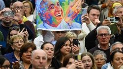 Paavi Franciscus yleisaudienssissa: Kateus vie elämästä ilon