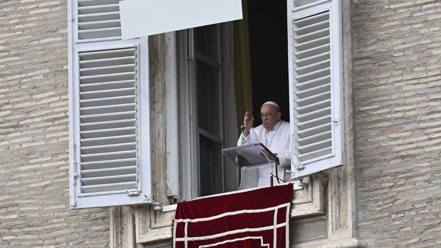 El Papa: Oración y fraternidad para construir un mundo de “casa” y no de “mercado”