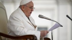 في مقابلته العامة البابا فرنسيس يتحدّث عن الفضائل