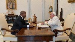 El Papa Francisco en audiencia con  Wavel Ramkalawan, Presidente della Repubblica delle Seychelles
