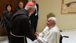Cardinal Cantalamessa exchanging greetings with Pope Francis at his Fifth Lenten Sermon