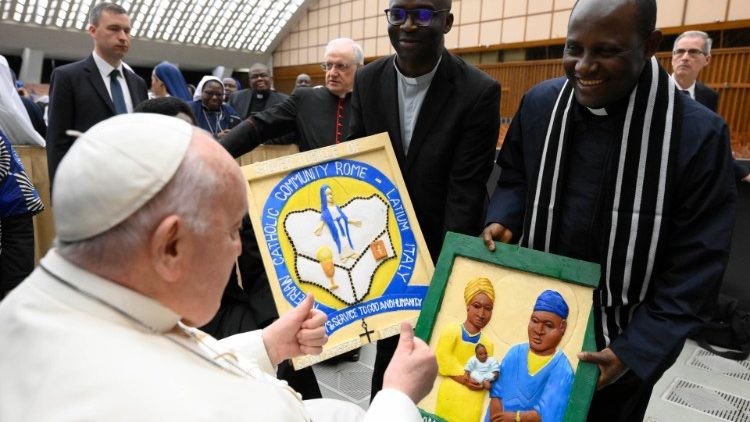 로마에 머무는 나이지리아 공동체를 만난 프란치스코 교황