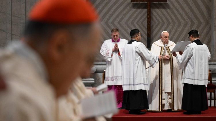 Papież do kapłanów na Mszy Krzyżma: odkryjmy na nowo moc skruchy