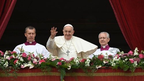 Papa Francesco a Pasqua Urby et Arby: Cristo è risorto!  Tutto ricomincia da capo!