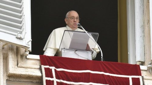 Папа: нехай же дар миру Воскреслого прийде до народів, виснажених війною