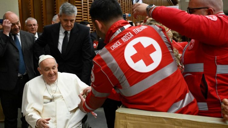 Pope Francis meeting volunteers of the Italian Red Cross in the Paul VI Hall