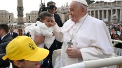 البابا فرنسيس المقابلة العامة مع المؤمنين ١٠ نيسان أبريل ٢٠٢٤
