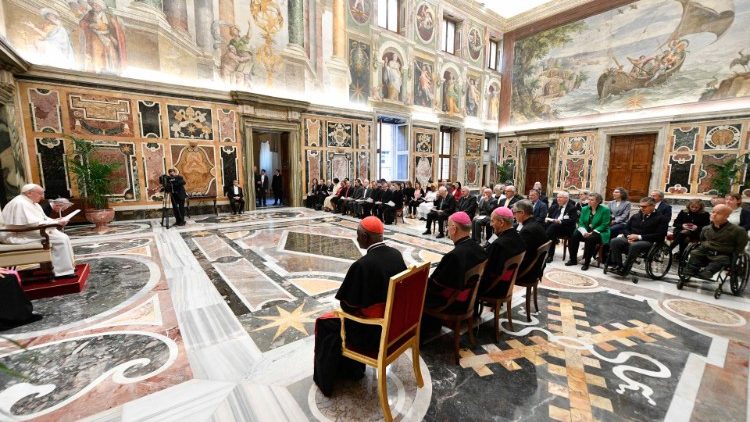 Папата с участниците в Пленарната асамблея на Папската академия за живота
