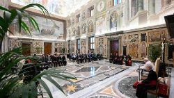 البابا فرنسيس يستقبل المشاركين في الجمعية العامة للأكاديمية الحبرية للعلوم الاجتماعية