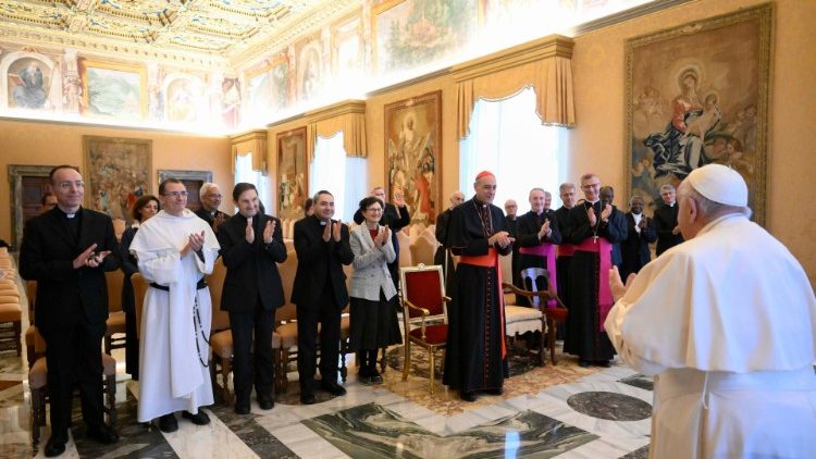 A Szentatya a Pápai Biblikus Bizottság tagjaival