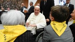 教皇フランシスコ、ピオ7世帰天200年記念巡礼団と 2024年4月20日　バチカン・パウロ6世ホール