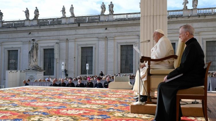 Il Papa: fede, speranza e carità, l'antidoto cristiano all’autosufficienza