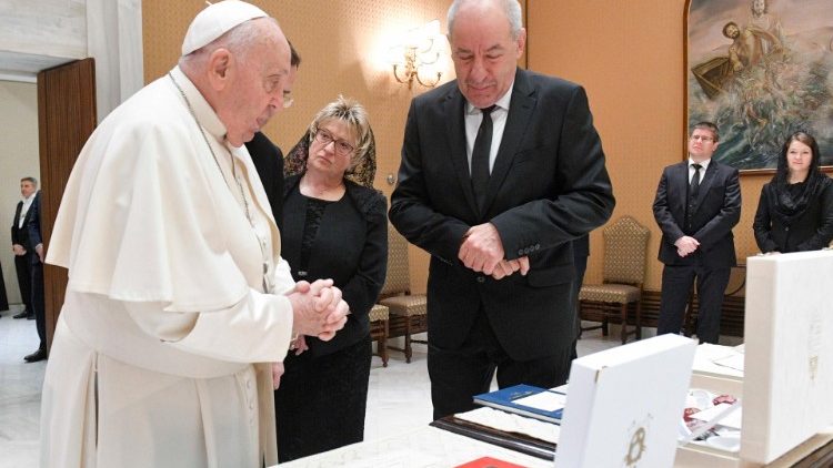 Среща на папата с президента на Унгария