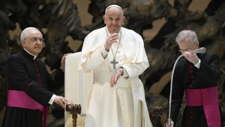 Carta del Papa a los párrocos: La Iglesia necesita de su compromiso y servicio