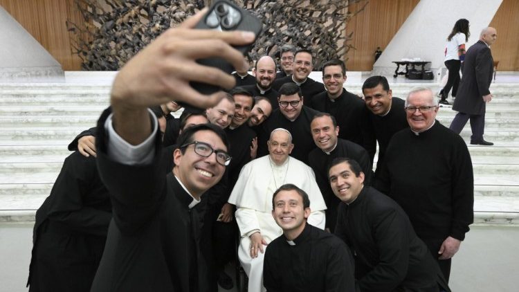 
                    Papa no dia de São José Operário: exemplo que ajuda a sermos firmes na fé
                