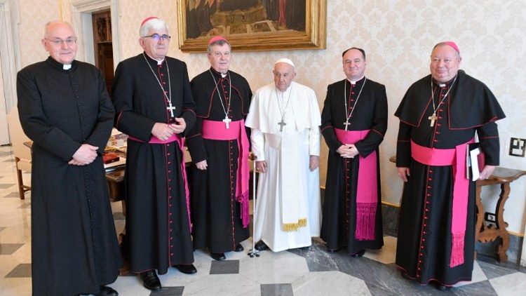 I vescovi della Bosnia Erzegovina in visita ad Limina