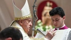 Ferenc pápa az Urunk mennybemenetele ünnepén tartott vesperáson a Szent Péter bazilikában