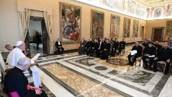 Papa Franjo se obraća profesorima i studentima Instituta za liturgiju Sveučilišta svetoga Pacijana u Barceloni