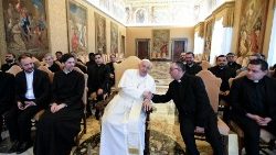 البابا فرنسيس يستقبل أساتذة وطلاب معهد الليتورجيا في جامعة القديس باسيانوس في برشلونة ١٠ أيار مايو ٢٠٢٤