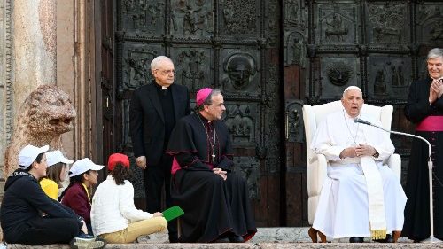 À Vérone, le Pape François encourage les jeunes à aller à contre-courant