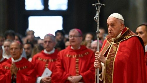 El Papa: Con el Espíritu cultivamos la esperanza de paz, fraternidad y justicia