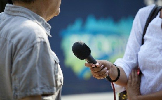 Papież Franciszek prosi dziennikarzy, aby nauczyli się słuchać