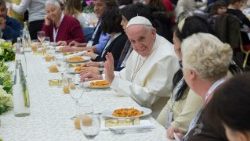 Papież na Dzień Ubogich: nie odwracaj twarzy od żadnego biedaka