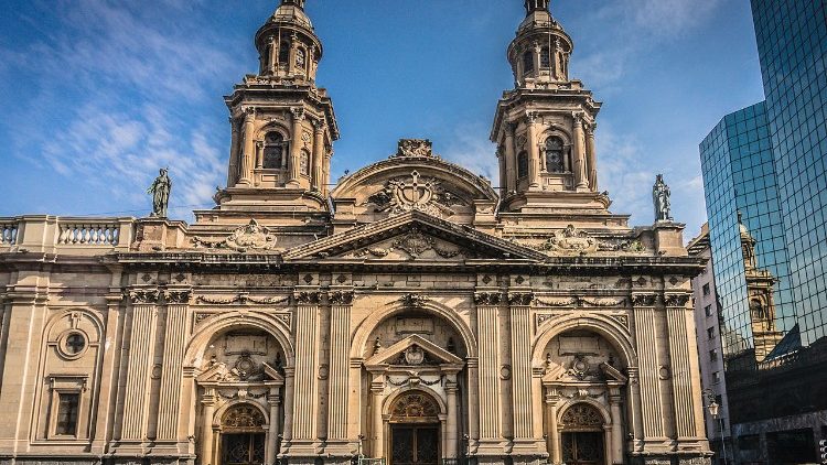 La Catedral metropolitana de Santiago, en una foto de archivo