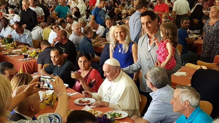 Pope Francis sharing dinner with poor people in the Vatican on 30 Dec. 2018.