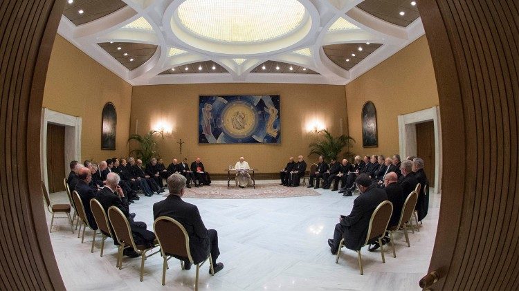 Imagen de la reunión del Papa Francisco con los obispos chilenos en 2018
