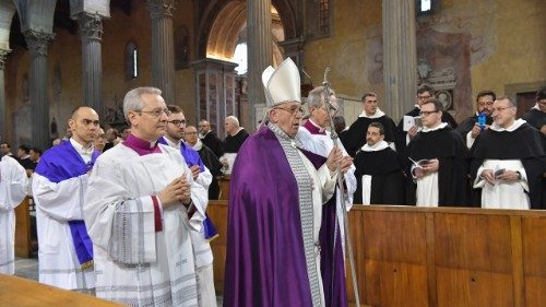 Pope: Lent is a time to "Pause", "See" and "Return" to the tenderness of God 