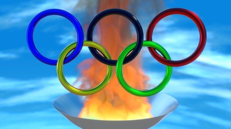 Az olimpiai öt karika az olimpiai lánggal