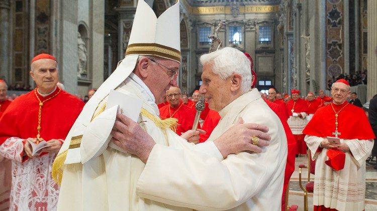 Encuentro entre el Papa Francisco y el Papa emérito Benedicto XVI