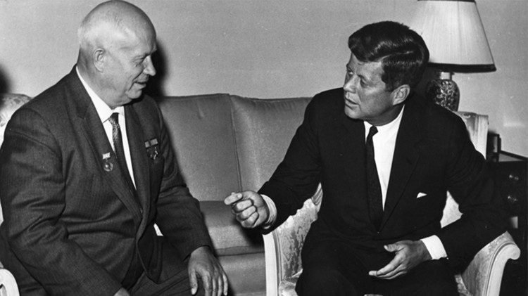 1961: John F. Kennedy (rechts) mit Nikita Chruschtschow in Wien