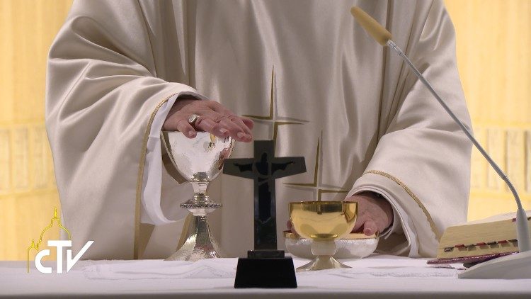 Cristão não se pode permitir de ser ingênuo, afirmou o Papa