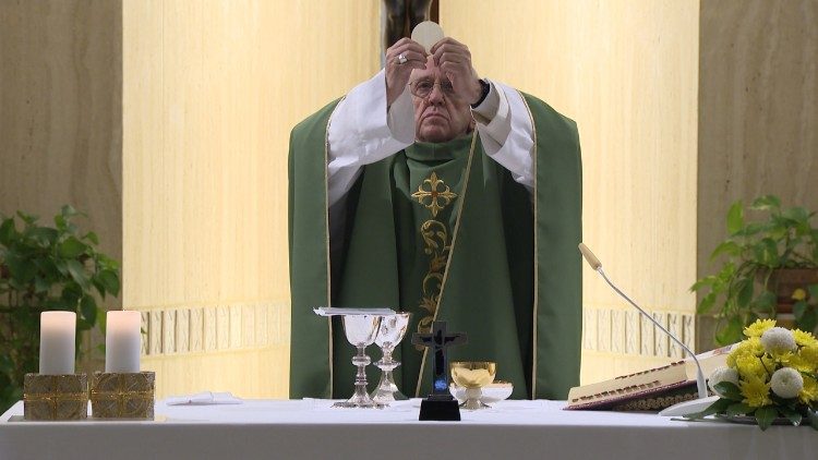 O Papa celebrou a missa na manhã de terça-feira (07/11)