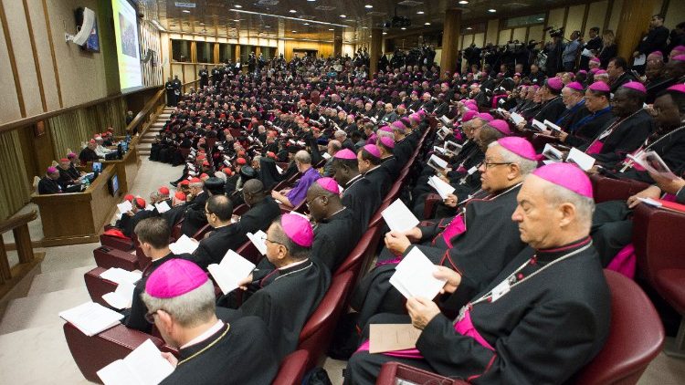 Obispos  SÃ­nodo  Vaticano  servicio  PuebloDios