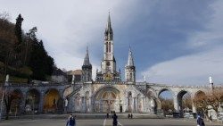 Le Sanctuaire de Lourdes en France. 