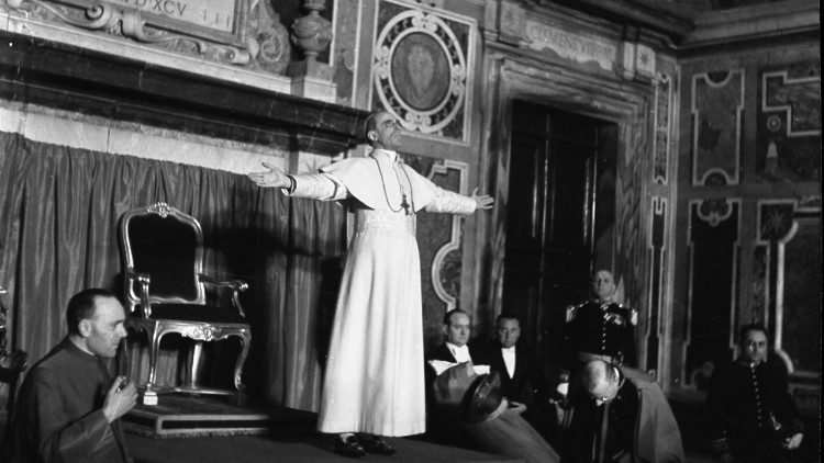 Pius XII. bei einer Audienz - Archivbild