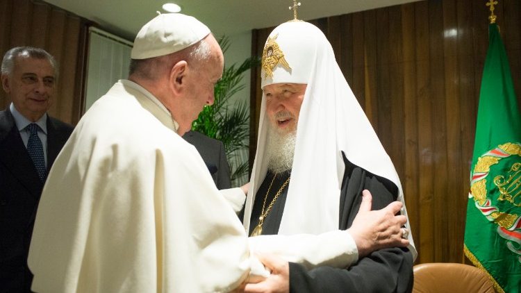 Setkání papeže Františka s moskevským pravoslavným patriarchou Kyrillem na Kubě, 12. února 2016