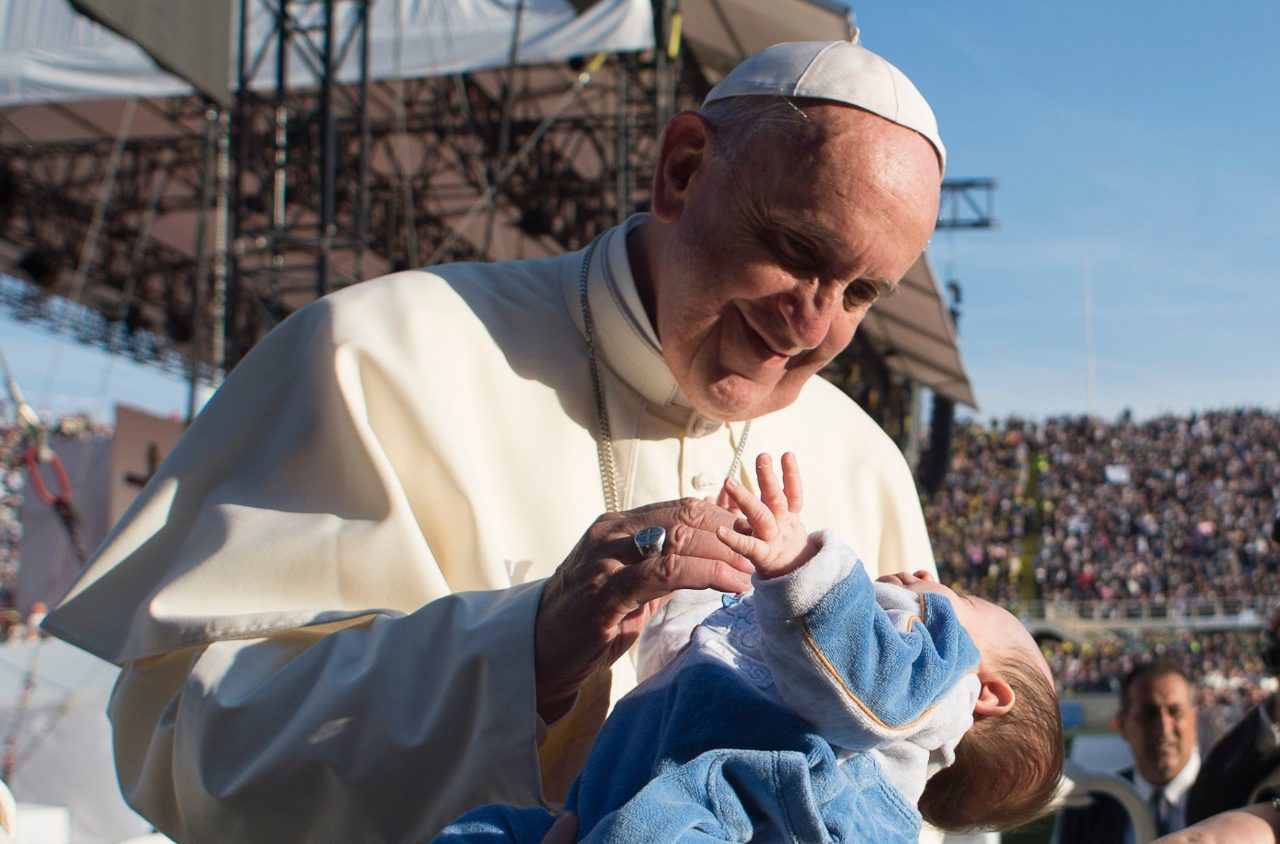 Pope on the day for life: the demographic winter threatens the future of Italy