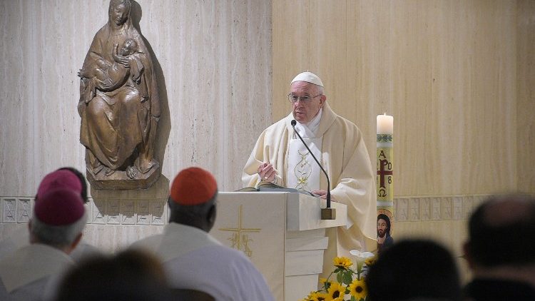 Hagyjuk, hogy megtaláljon minket az Úr tekintete – Ferenc pápa csütörtök reggeli homíliája