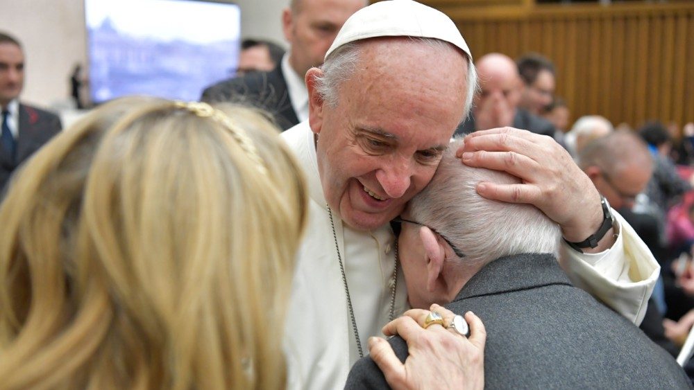 El Papa, con los ancianos