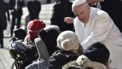教皇フランシスコ、「第30回世界病者の日」に向けメッセージ