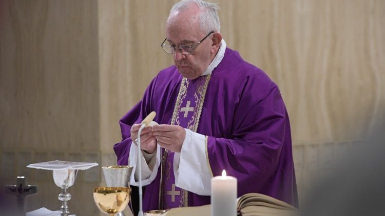 La messe du vendredi 16 février à la Maison Sainte-Marthe.
