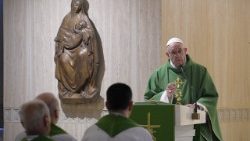 2018-06-15 Papież Franciszek celebruję mszę w Domu św. Marty