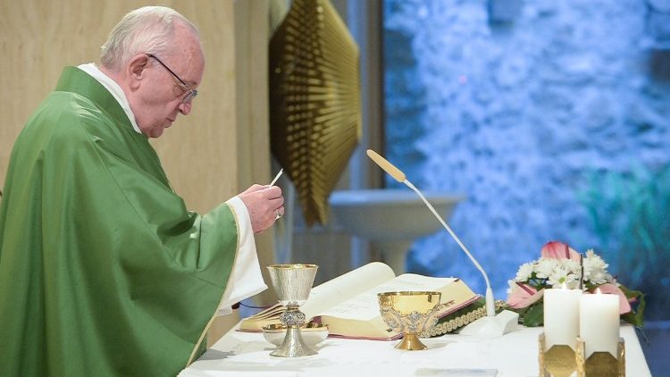 Papa celebra a missa na Casa Santa Marta