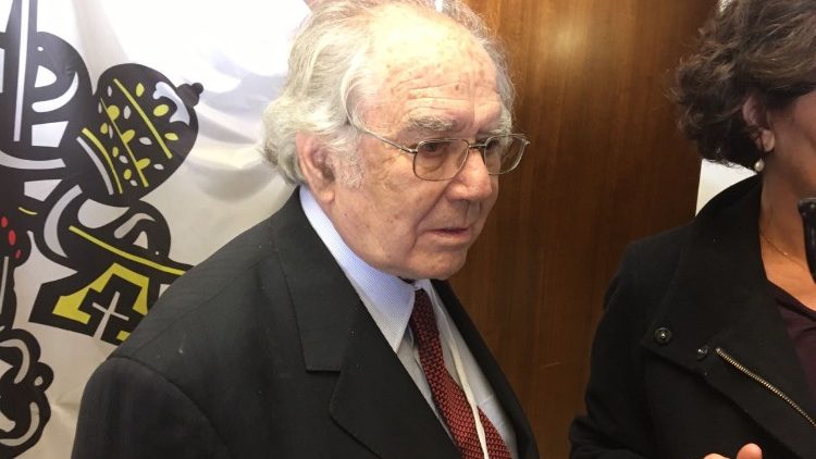Il premio Nobel per la Pace, Adolfo Peréz Esquivel 