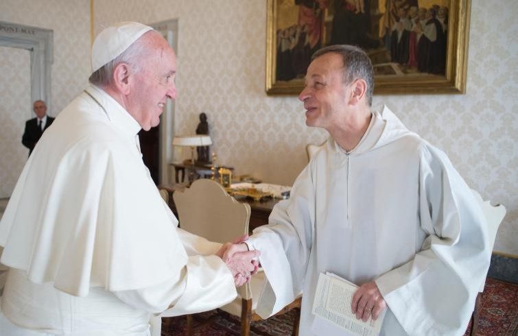 El Papa y Frere Alois